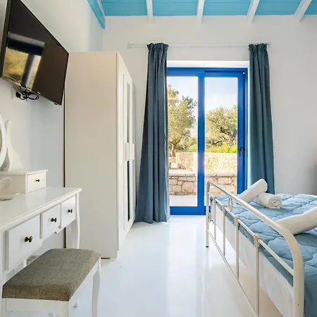 Mani House Villa *