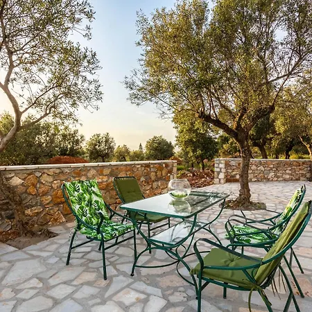 Mani House Villa *