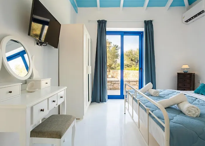 Mani House Villa *