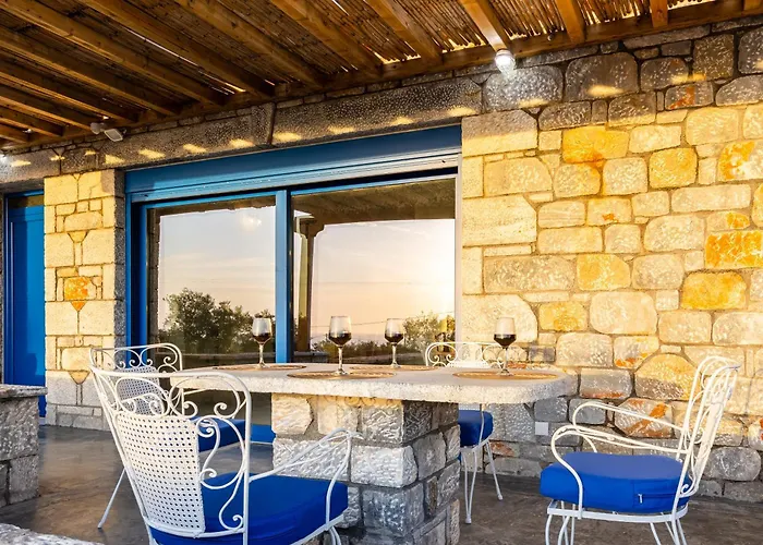 Mani House Villa *